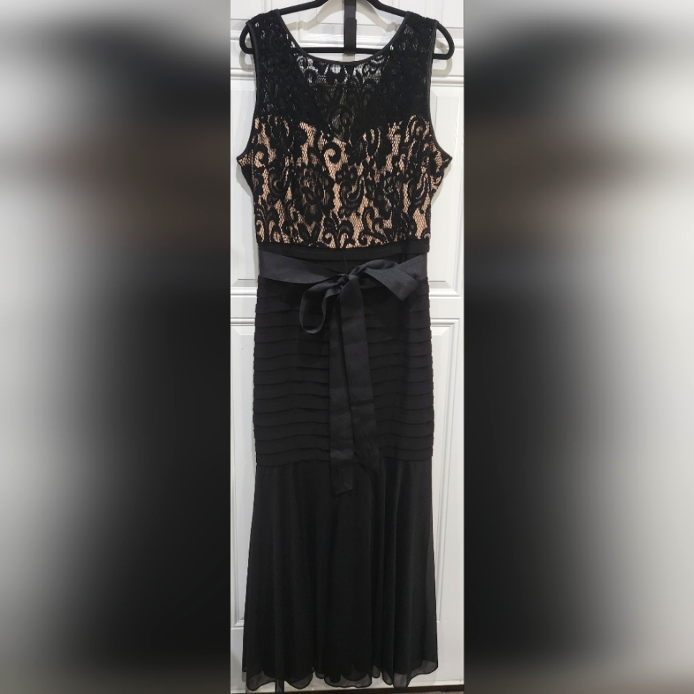 Betsy & Adam black lace tiered  window panel full length dress women's s…